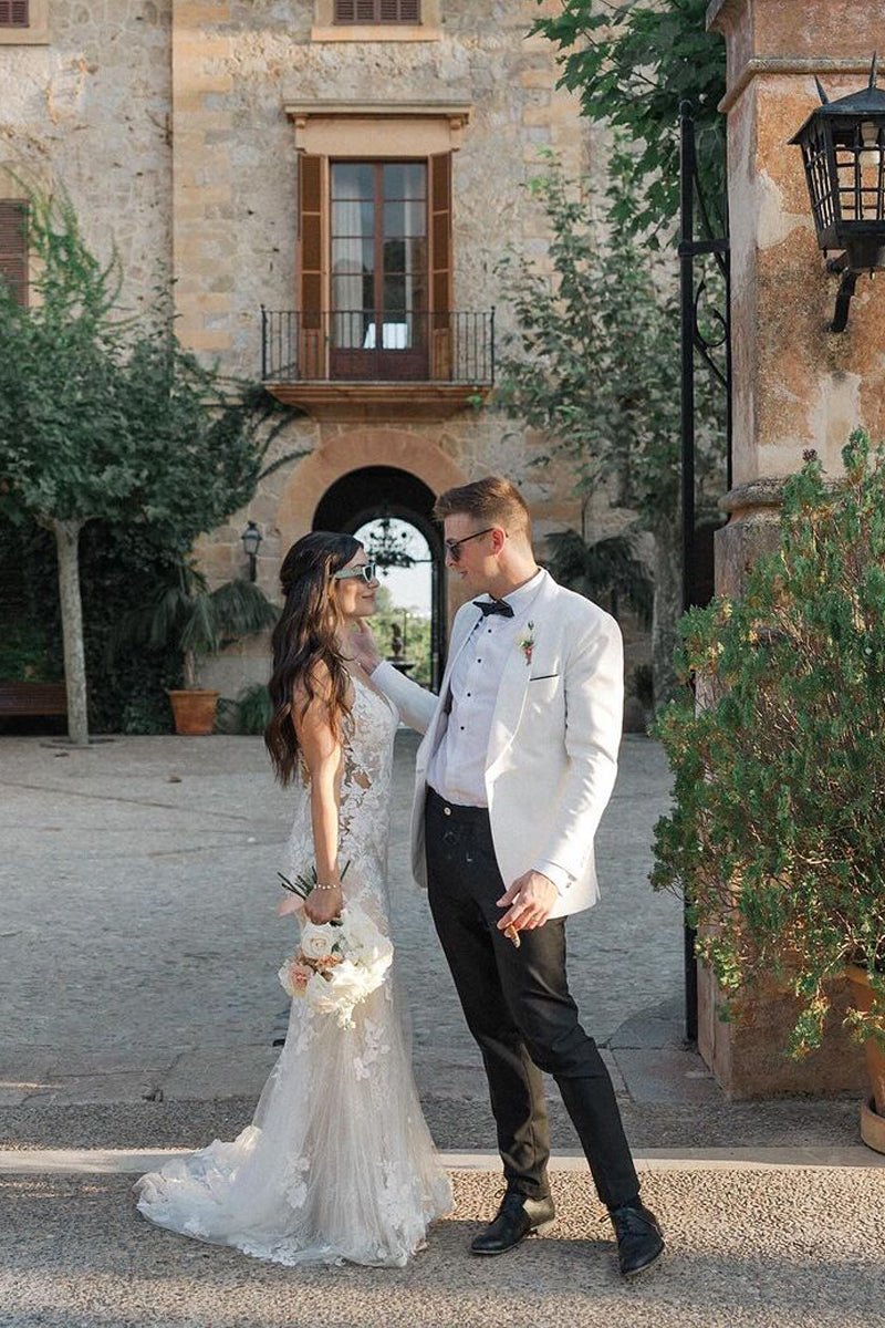 Mermaid V Neck Tulle Lace Sleeveless  Ivory Wedding Dresses