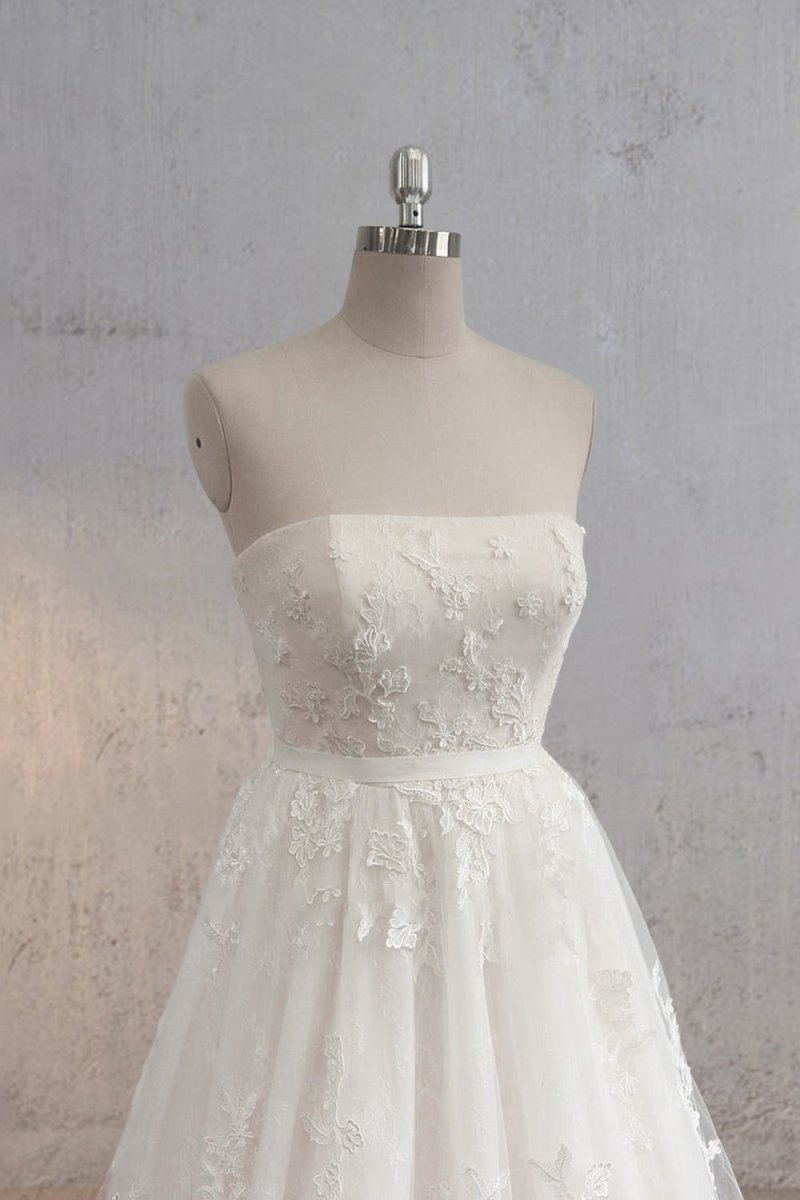 Strapless A-Line Tulle Wedding Dress With Lace Bodice