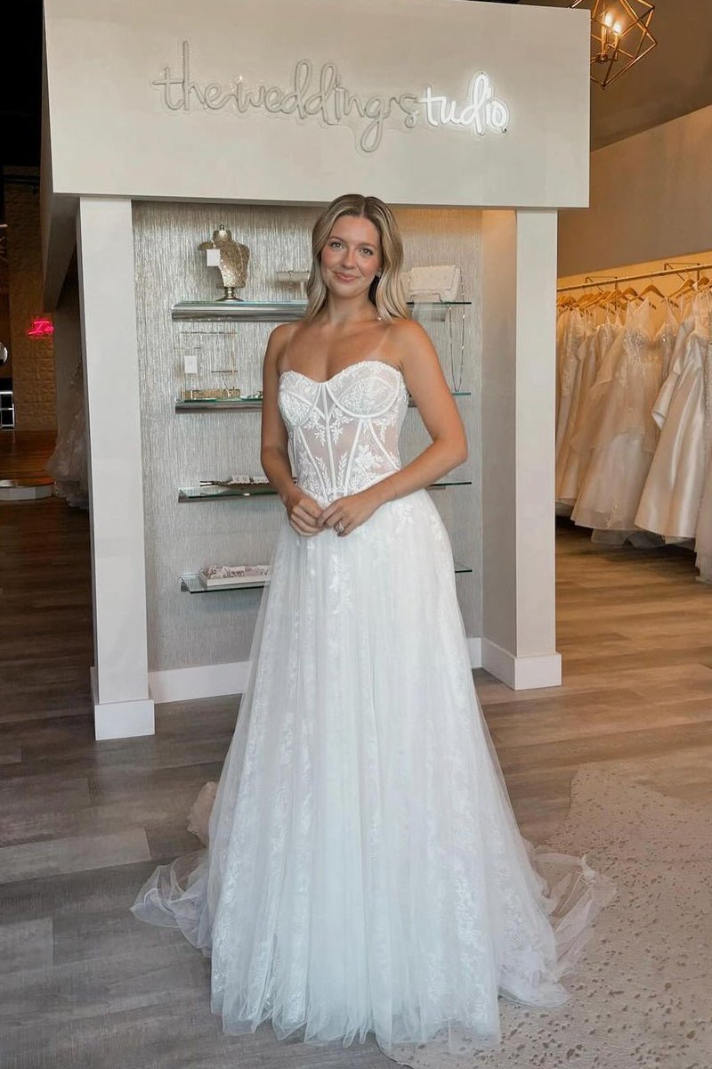 Charming A-Line Strapless Tulle Lace Wedding Dresses