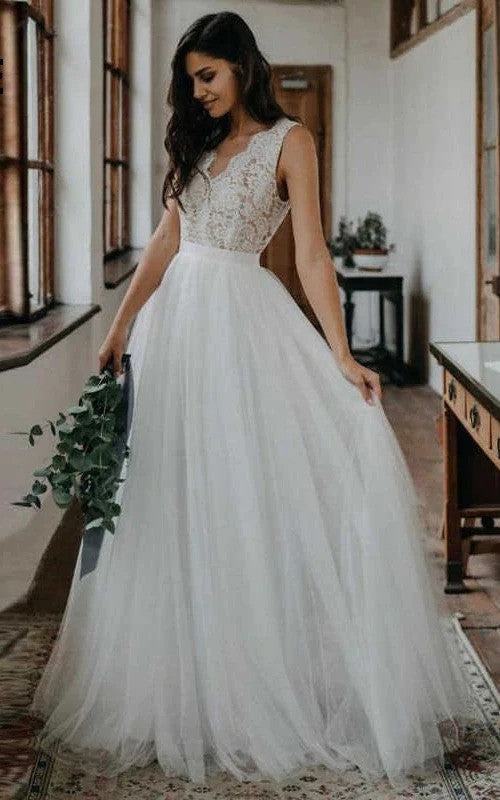 A-Line White Lace Scalloped-Neck Sleeveless Wedding Dress
