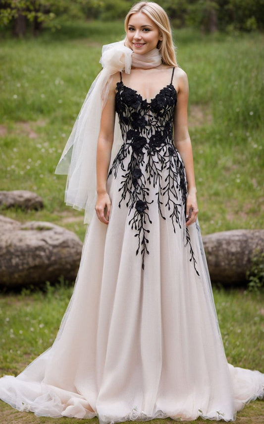 A-Line Champagne Lace Spaghetti Straps Wedding Dress with Appliques