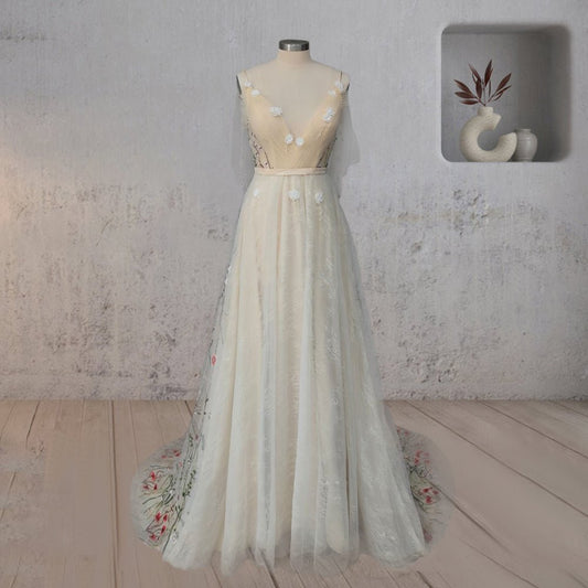 Diva | A-Line V Neck Sleeveless Floral Enchantment Boho Wedding Dress
