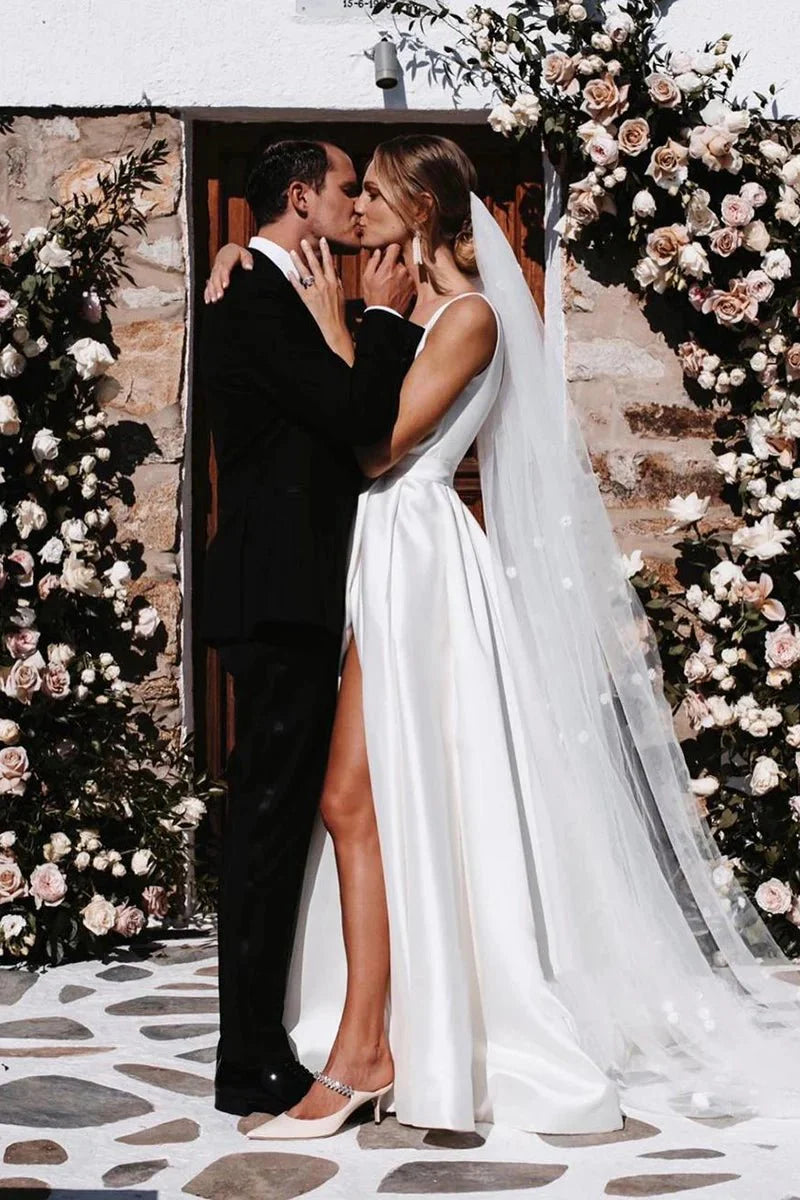 Attractive Deep V-Neck White Satin Bohemian Wedding Dress