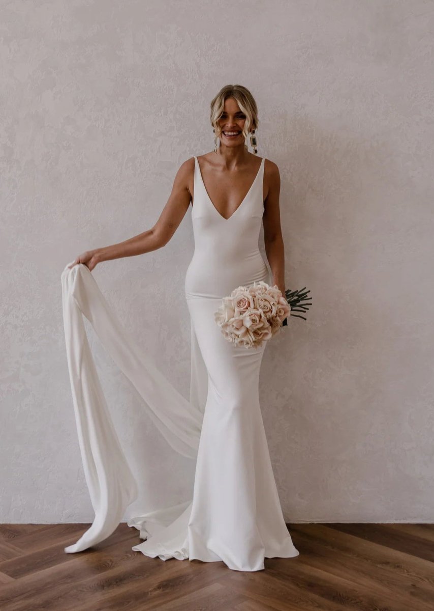 Jaylynn | Mermaid Deep V-Neck Backless White Wedding Dress