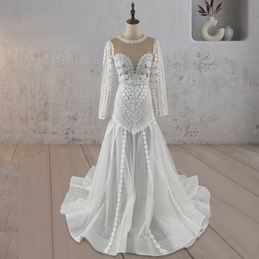 Mermaid Elegance Lace Appliqued Wedding Dress
