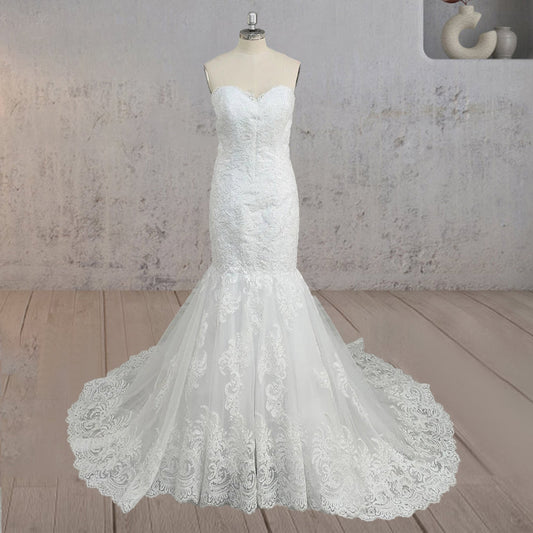 Mermaid White Strapless Wedding Dresses with Appliques