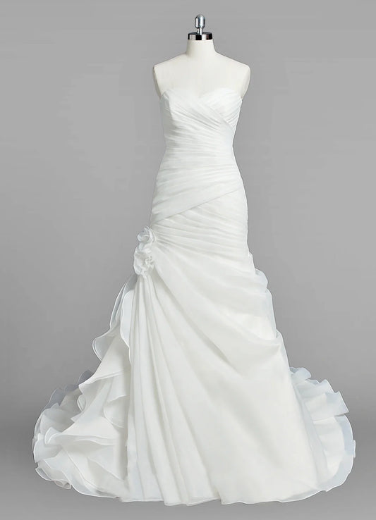 Sweetheart Mermaid Organza Wedding Dress With Ruching and Ruffles